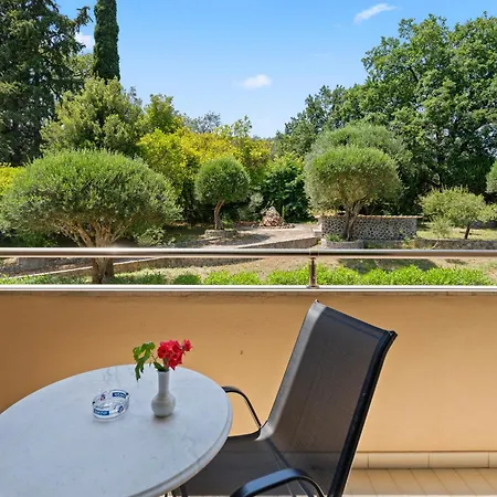 Fiori Hotel 2*