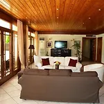 Fiori Hotel 2*